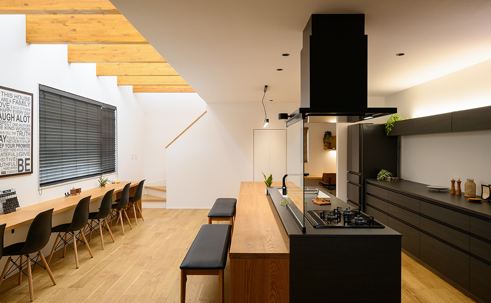 LIVING&DINING