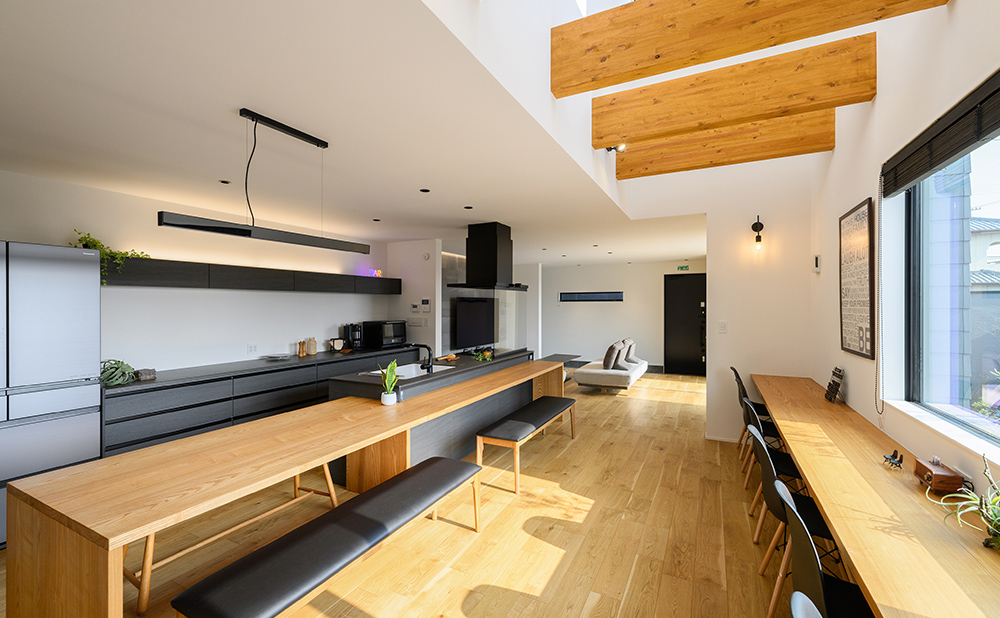 LIVING&DINING
